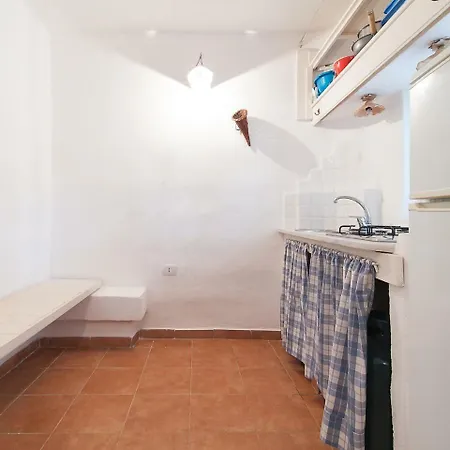 Locazione Turistica Studio Iolanda Casa de Férias *